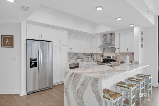 533 E Beach Boulevard 1905, Gulf Shores, AL 36542