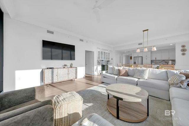533 E Beach Boulevard 1905, Gulf Shores, AL 36542