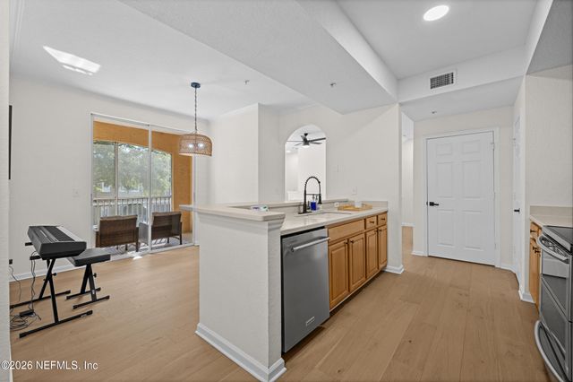 10075 GATE Parkway N 903, Jacksonville, FL 32246