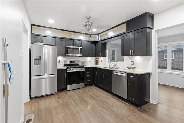 18326 Walter Street, Lansing, IL 60438