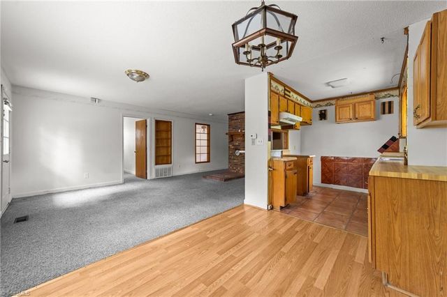 331 Washington Avenue, Reidsville, NC 27320