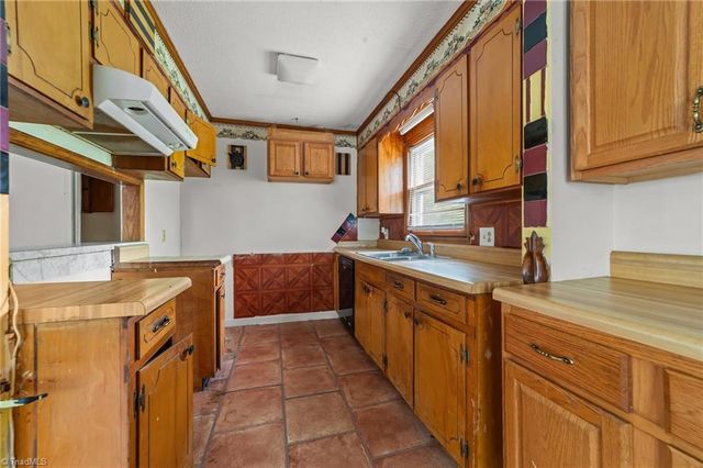 331 Washington Avenue, Reidsville, NC 27320