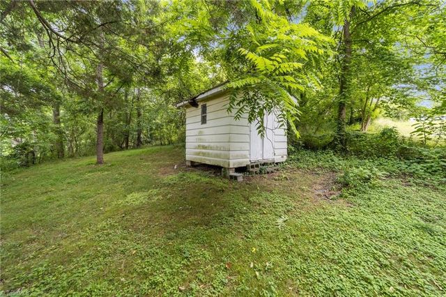 331 Washington Avenue, Reidsville, NC 27320