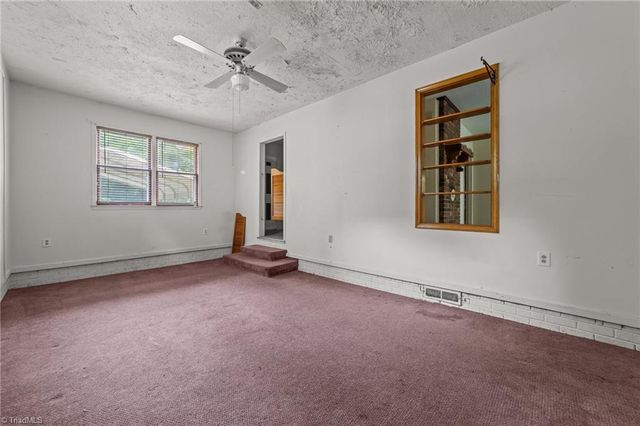 331 Washington Avenue, Reidsville, NC 27320