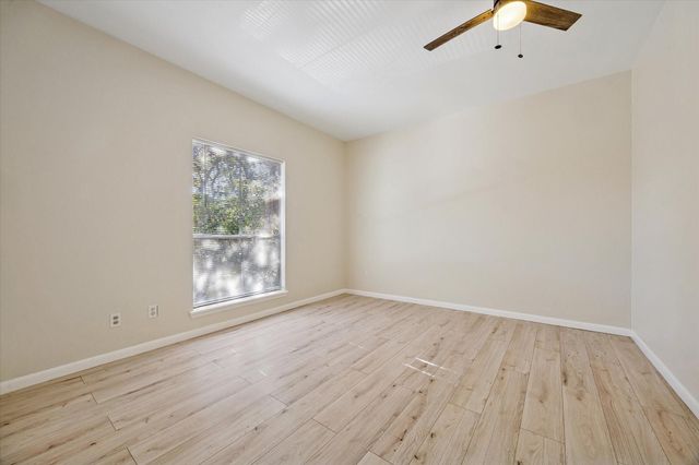 2100 Tanglewilde Street 195, Houston, TX 77063