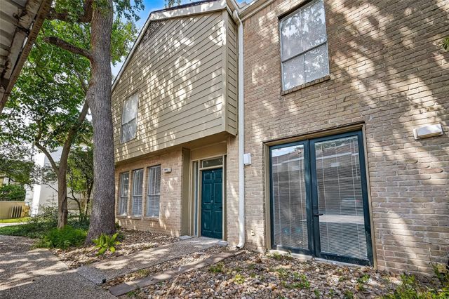 2100 Tanglewilde Street 195, Houston, TX 77063