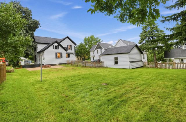 324 Conkey STREET, Burlington, WI 53105