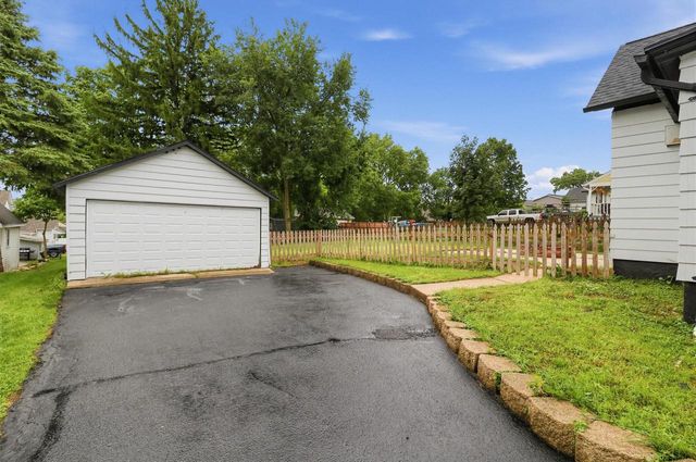 324 Conkey STREET, Burlington, WI 53105