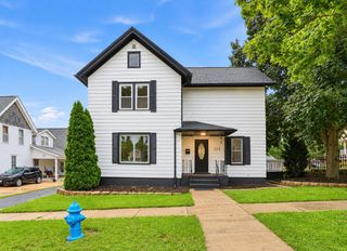 324 Conkey STREET, Burlington, WI 53105