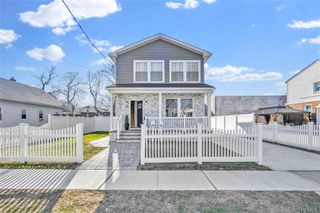 24 Jefferson Avenue, Roosevelt, NY 11575
