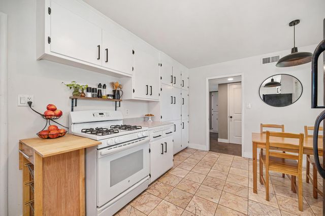 10516 Malaga Way, Rancho Cordova, CA 95670