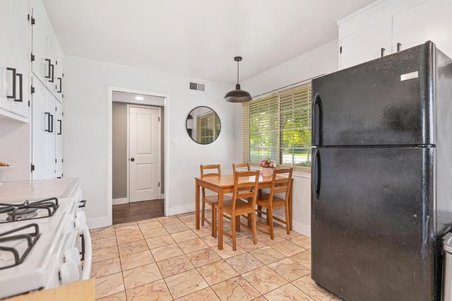 10516 Malaga Way, Rancho Cordova, CA 95670