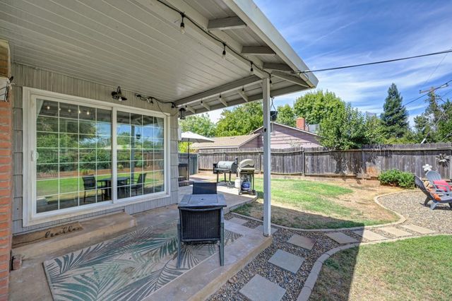 10516 Malaga Way, Rancho Cordova, CA 95670