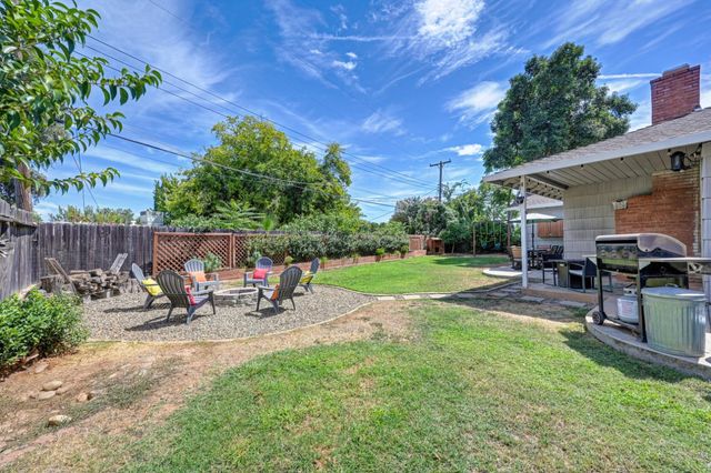 10516 Malaga Way, Rancho Cordova, CA 95670