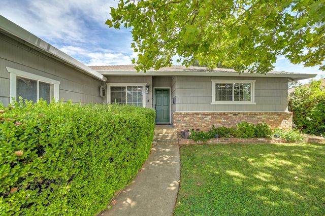 10516 Malaga Way, Rancho Cordova, CA 95670