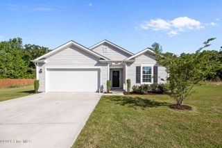 144 Bur Oaks Boulevard, Newport, NC 28570