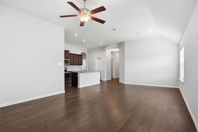 466 Rockaway Drive, Midlothian, TX 76065