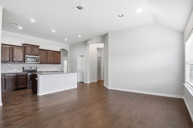 466 Rockaway Drive, Midlothian, TX 76065
