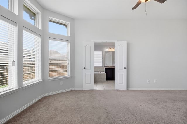 466 Rockaway Drive, Midlothian, TX 76065