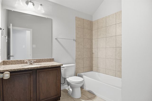 466 Rockaway Drive, Midlothian, TX 76065