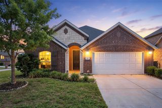 466 Rockaway Drive, Midlothian, TX 76065