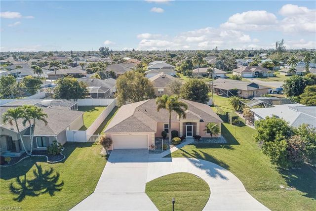 406 SE 22nd ST, Cape Coral, FL 33990