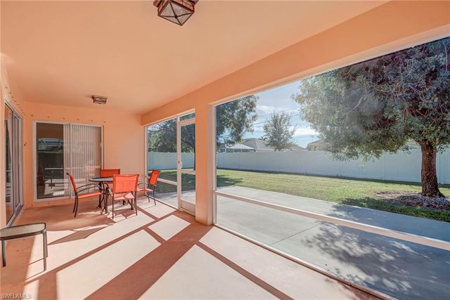 406 SE 22nd ST, Cape Coral, FL 33990