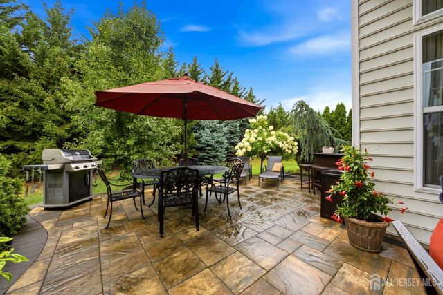 45 Independence Drive, Monroe, NJ 08831