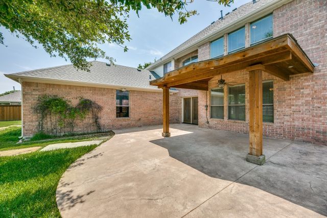 9714 October Glory Lane, Rowlett, TX 75089