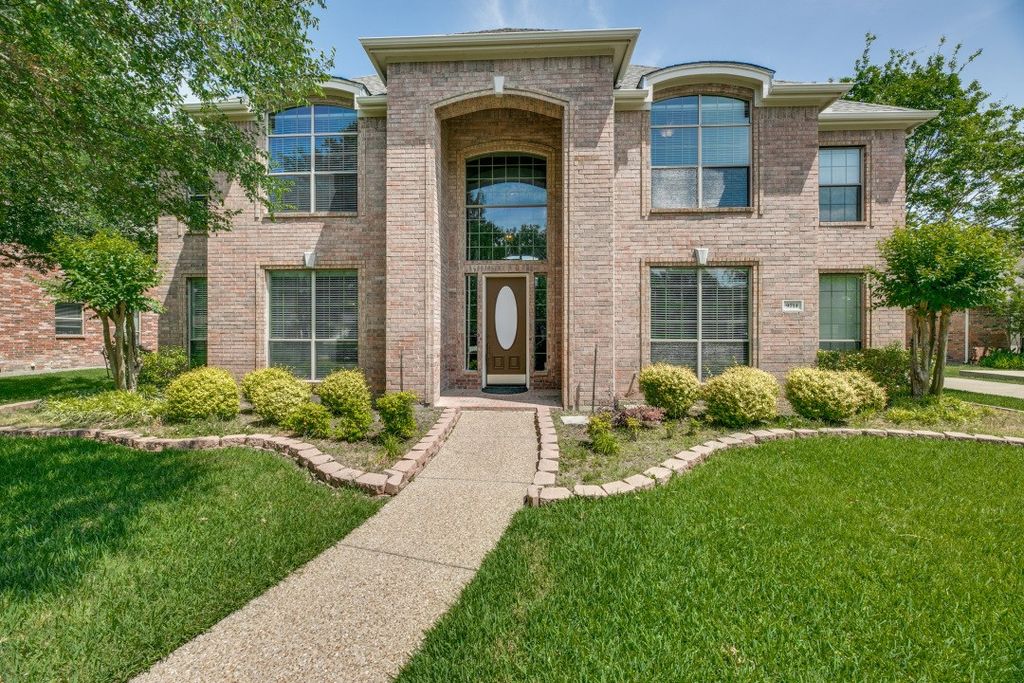 9714 October Glory Lane, Rowlett, TX 75089