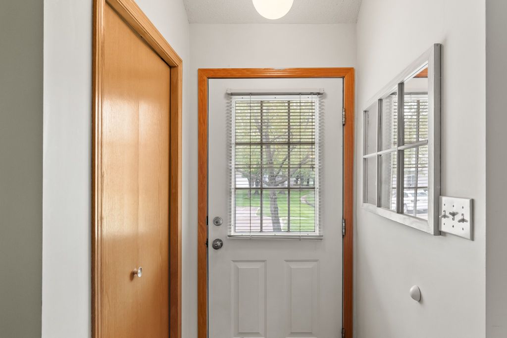 1311 SE Delaware Avenue 1, Ankeny, IA 50021