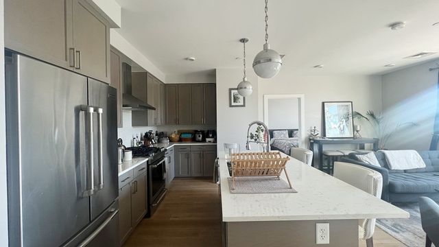 1650 Commonwealth Ave 309, Boston, MA 02135