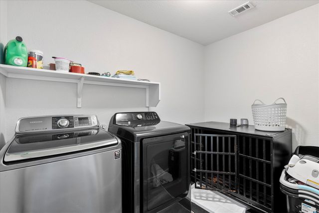 204 Waxberry Drive, Fate, TX 75189