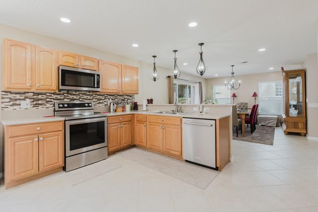 1124 Rialto Drive, Boynton Beach, FL 33436