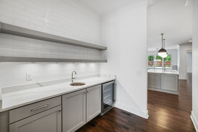 4427 Lealand Ln, Nashville, TN 37204