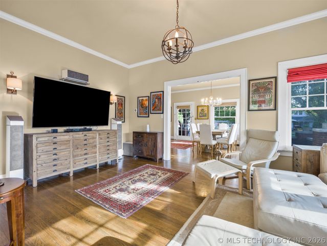 1805 W Easton Street, Tulsa, OK 74127