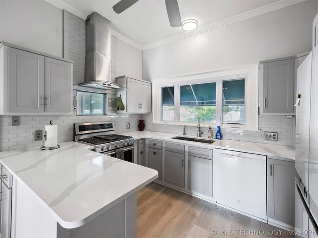 1805 W Easton Street, Tulsa, OK 74127