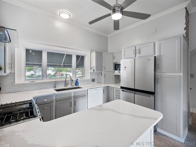 1805 W Easton Street, Tulsa, OK 74127