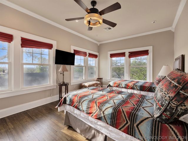 1805 W Easton Street, Tulsa, OK 74127