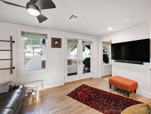 1805 W Easton Street, Tulsa, OK 74127