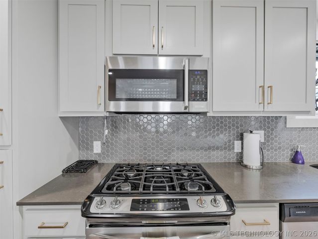 1805 W Easton Street, Tulsa, OK 74127