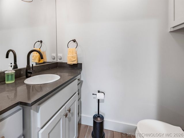 1805 W Easton Street, Tulsa, OK 74127