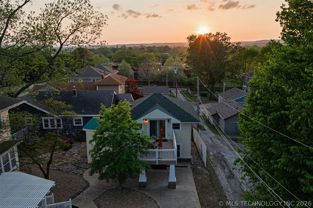1805 W Easton Street, Tulsa, OK 74127