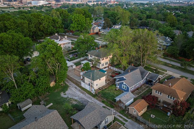 1805 W Easton Street, Tulsa, OK 74127