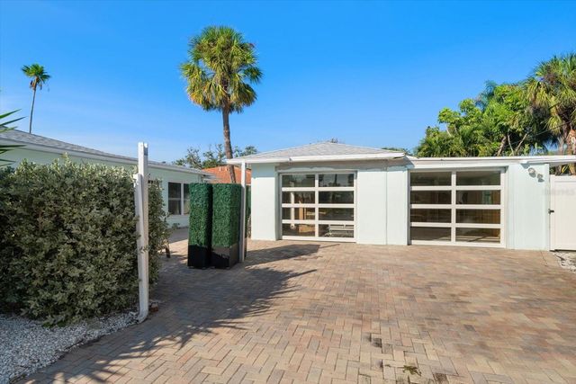 737 BRUCE AVENUE, Clearwater, FL 33767