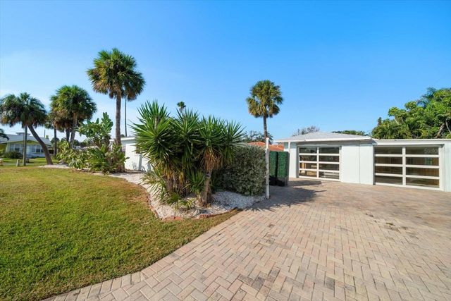 737 BRUCE AVENUE, Clearwater, FL 33767