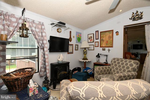 11 VASSAR, Fortescue, NJ 08321