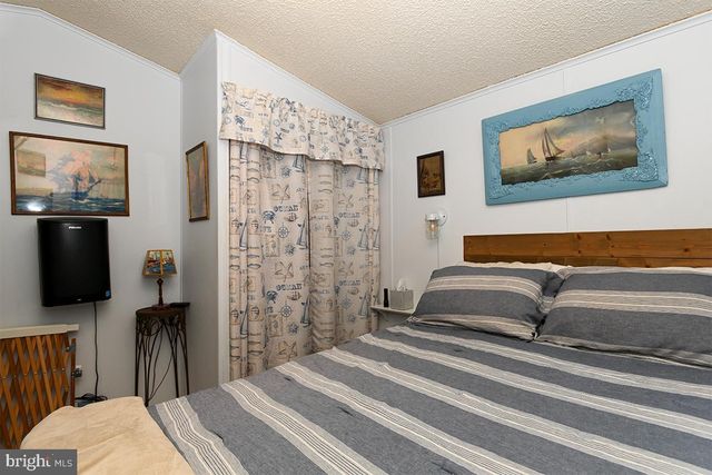 11 VASSAR, Fortescue, NJ 08321