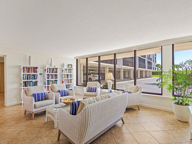 1480 Ocean Drive 5E, Vero Beach, FL 32963