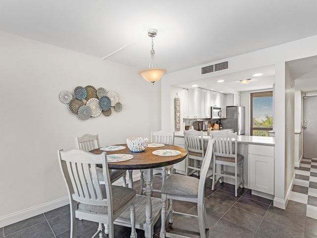 1480 Ocean Drive 5E, Vero Beach, FL 32963
